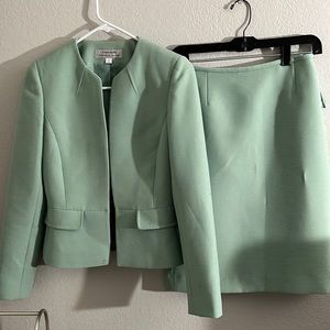 Tahari Light Green Skirt Suit